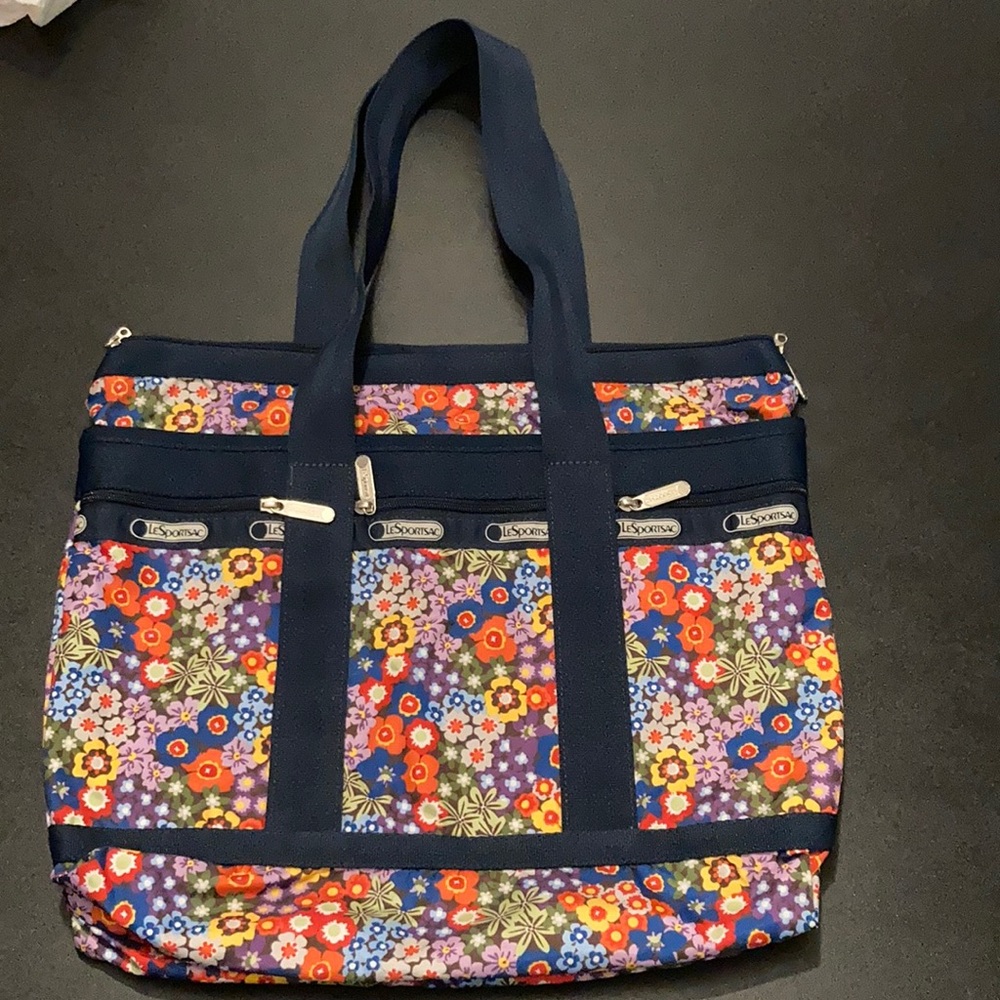 LaSportsac Tote in Vibrant Floral